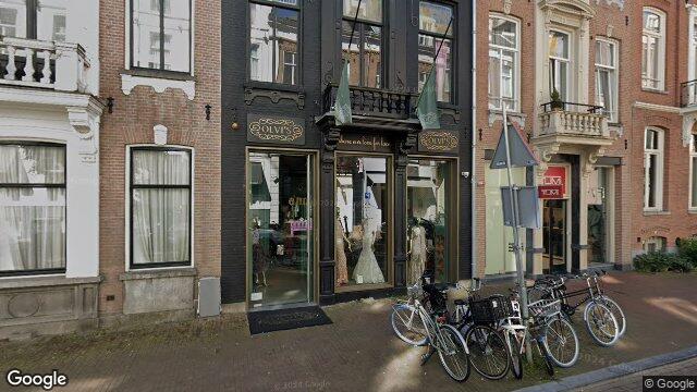 Apartment Pieter Cornelisz. Hooftstraat in Amsterdam