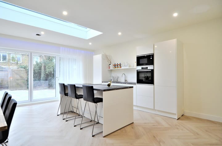 Huurwoning - Wallestein/Amsterdam (€6500.00/250.00m2)