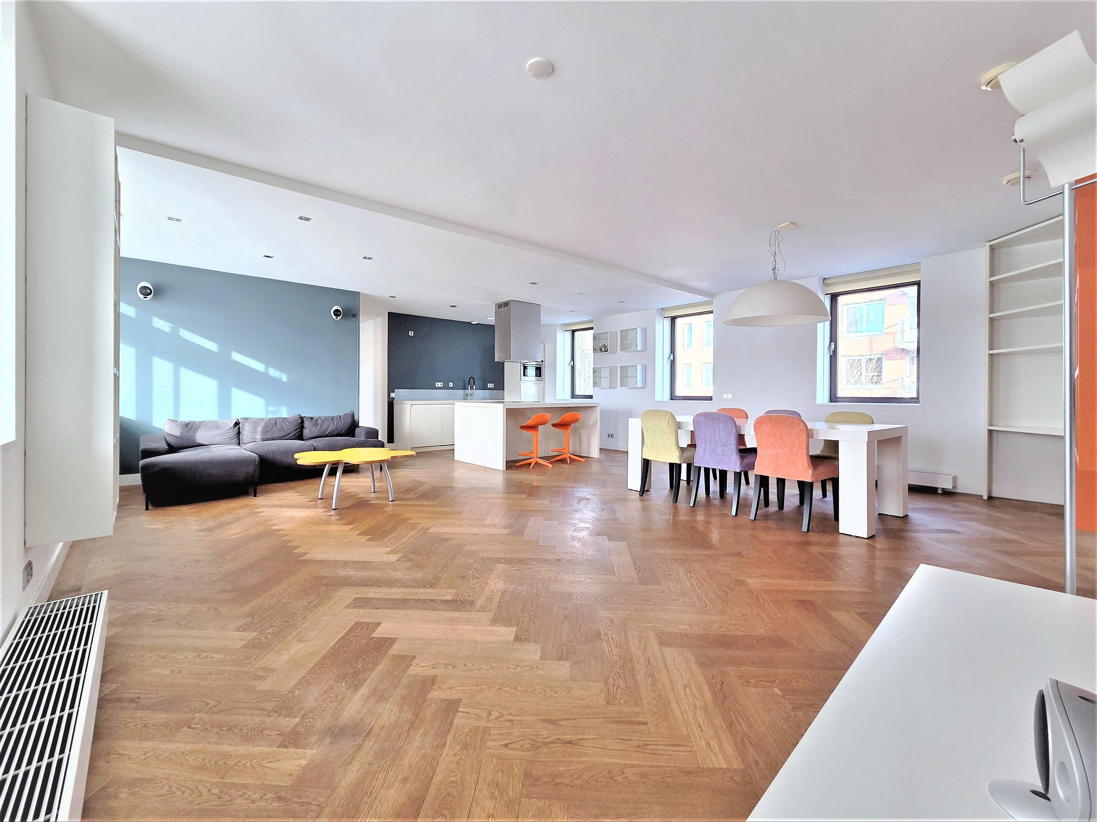 Huurwoning - Ben van Meerendonkstraat/Amsterdam (€2750.00/110.00m2)