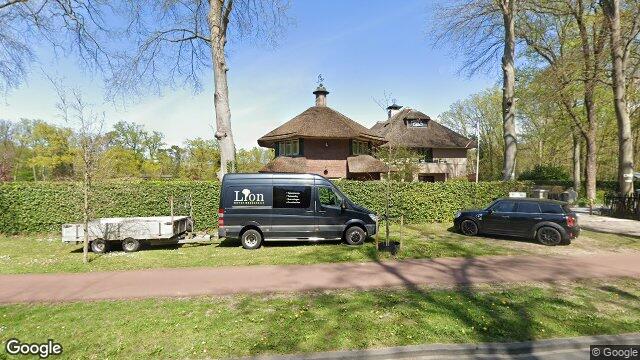 Huurwoning -'s-Gravelandseweg/Hilversum (€3250.00/227.00m2)