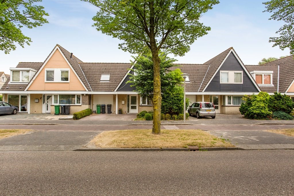 House Bertha von Suttnerlaan in Amstelveen