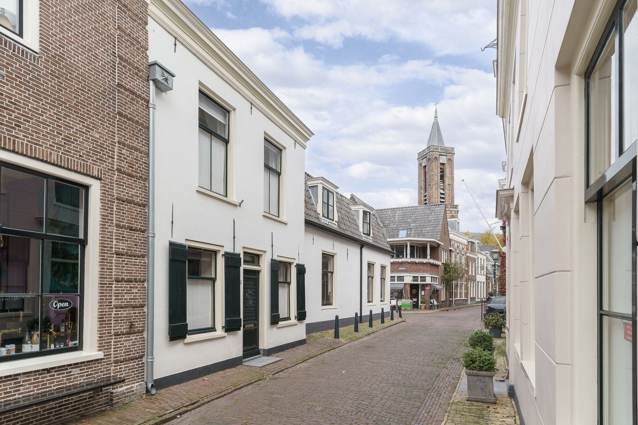 Huurwoning - Dorpsstraat/Loenen aan de Vecht (€3250.00/190.00m2)