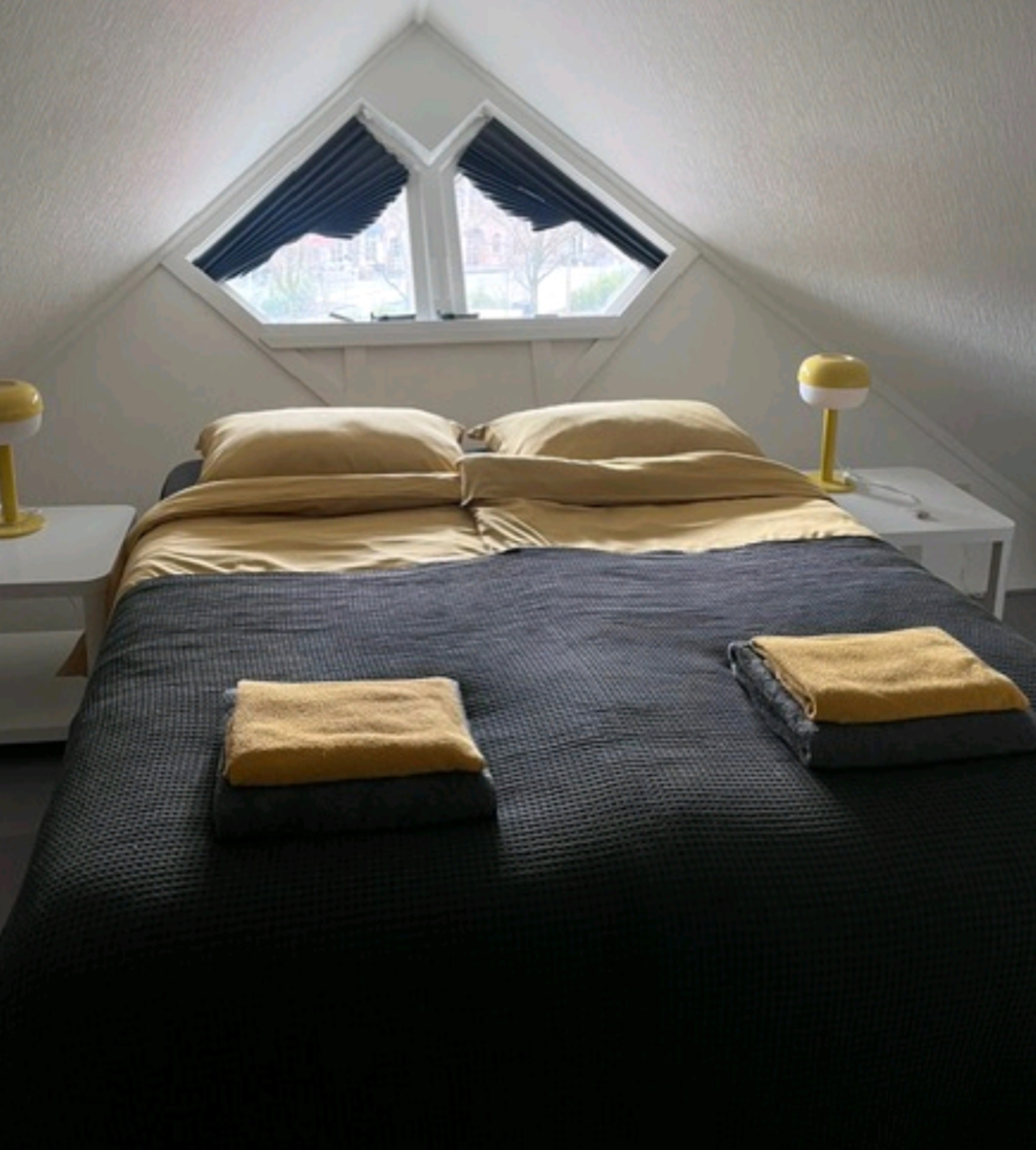 Kamer - Overblaak/Rotterdam (€910.00/15.00m2)