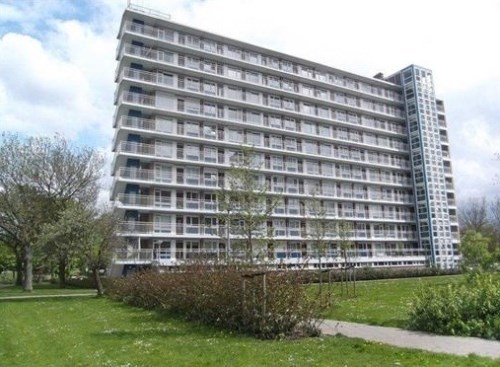 Apartment Burgemeester Hazenberglaan in Rotterdam