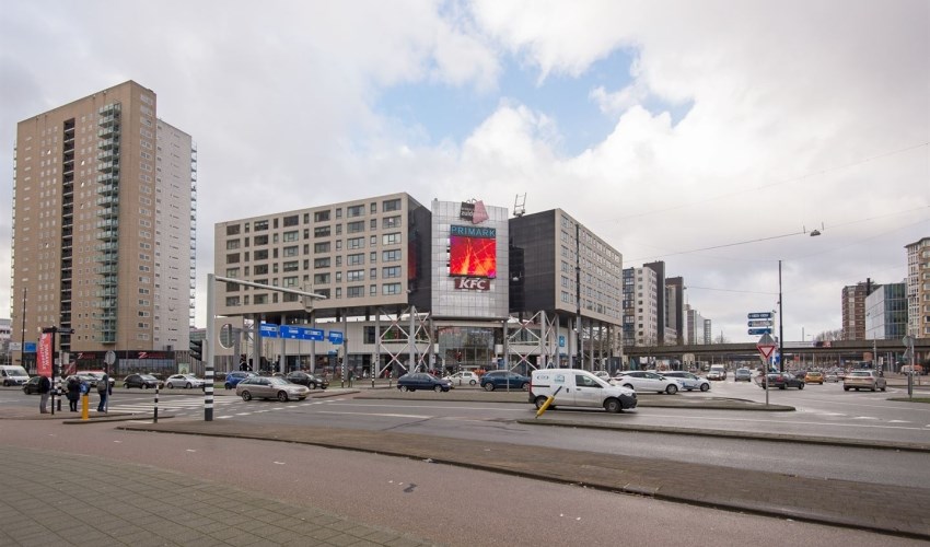 Apartment Zuidplein in Rotterdam
