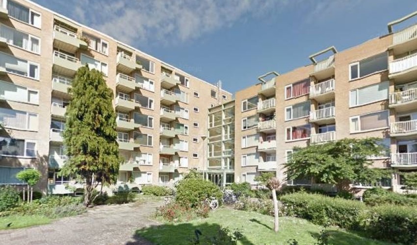 Apartment Elisabeth Brugsmaweg in Den Haag