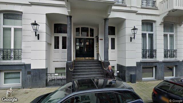 Apartment Pieter Cornelisz. Hooftstraat in Amsterdam