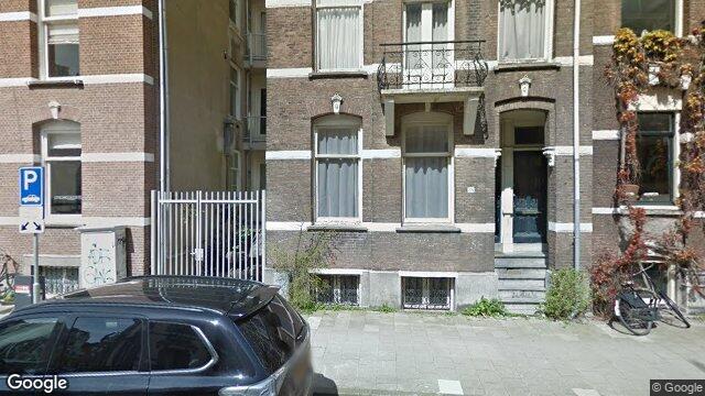Apartment Van Eeghenstraat in Amsterdam