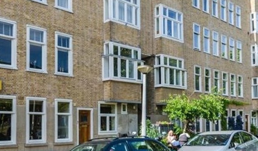 Apartment Rooseveltlaan in Amsterdam