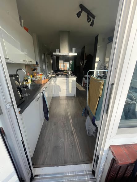 Kamer - Schoorlstraat 167/Amsterdam (€630.00/11.00m2)