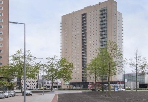 Apartment Strevelsweg in Rotterdam