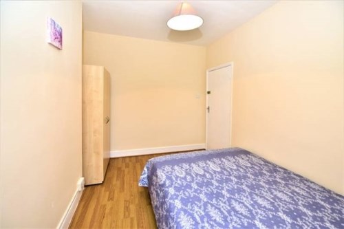 Room Albert Cuypstraat in Amsterdam
