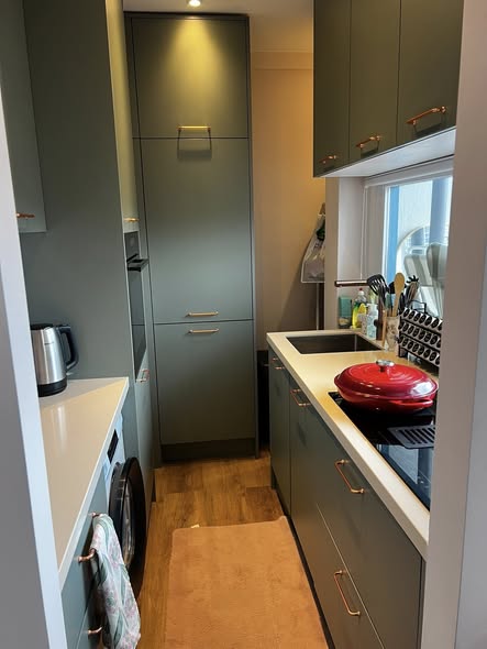 Studio - Unknown/Amsterdam (€1300.00/30.00m2)