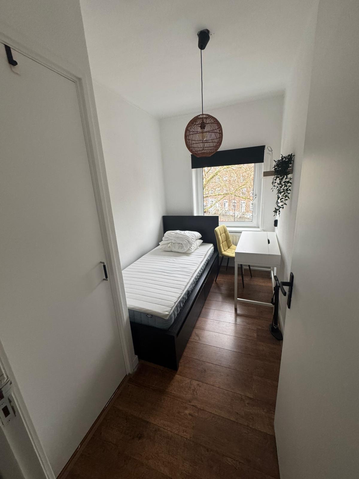 Kamer - Beltstraat/Enschede (€530.00/16.00m2)