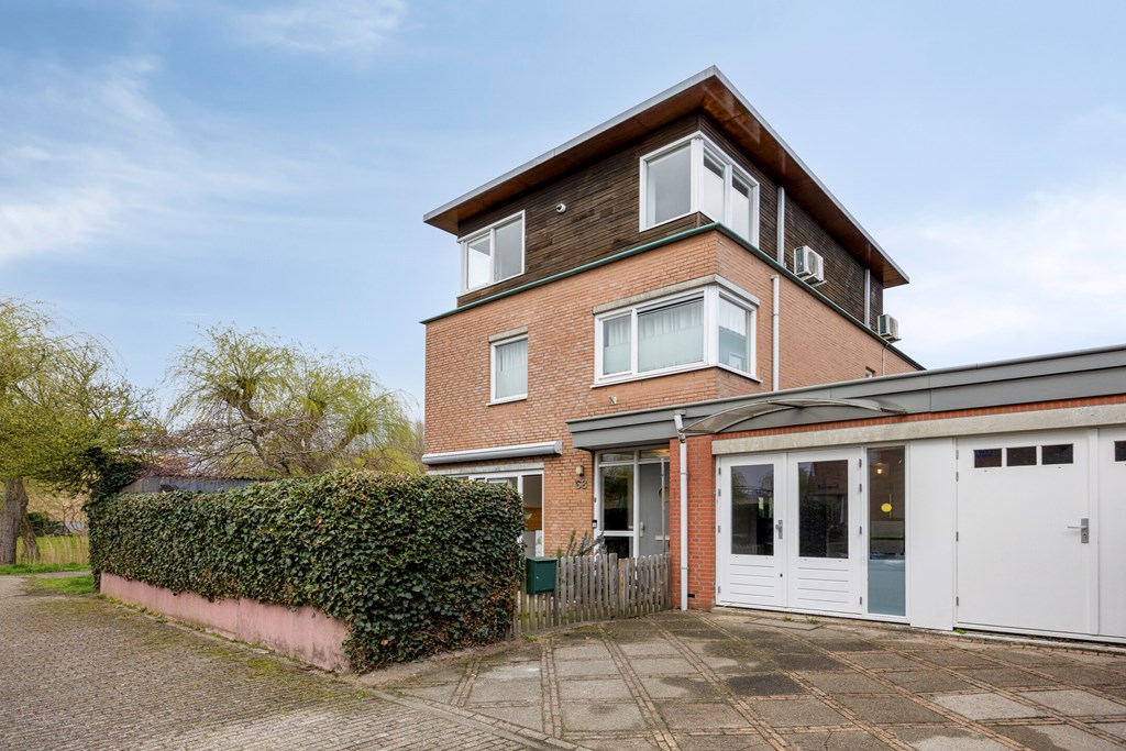 Studio - Eisdenstraat/Amsterdam (€5250.00/200.00m2)