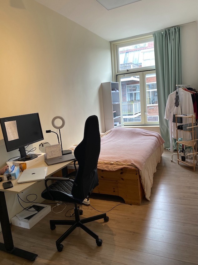Kamer Tolstraat in Amsterdam
