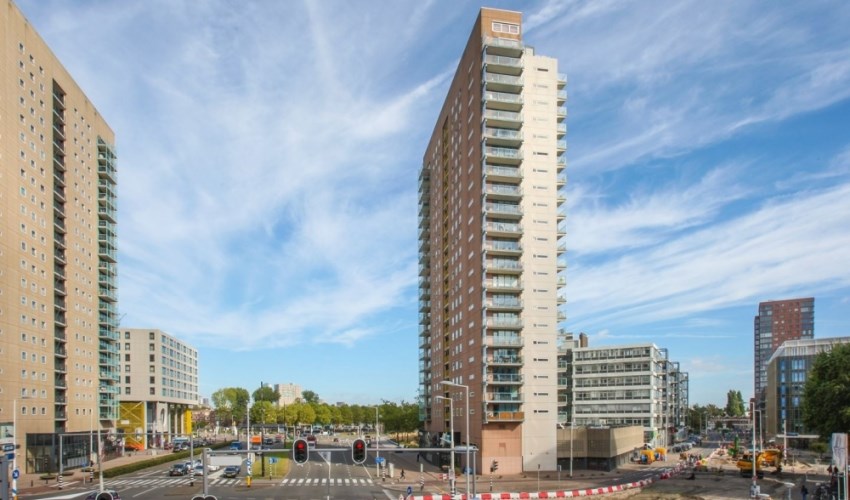 Apartment Strevelsweg in Rotterdam