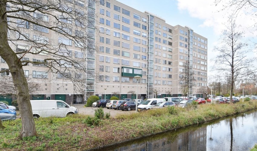 Apartment Forellendaal in Den Haag