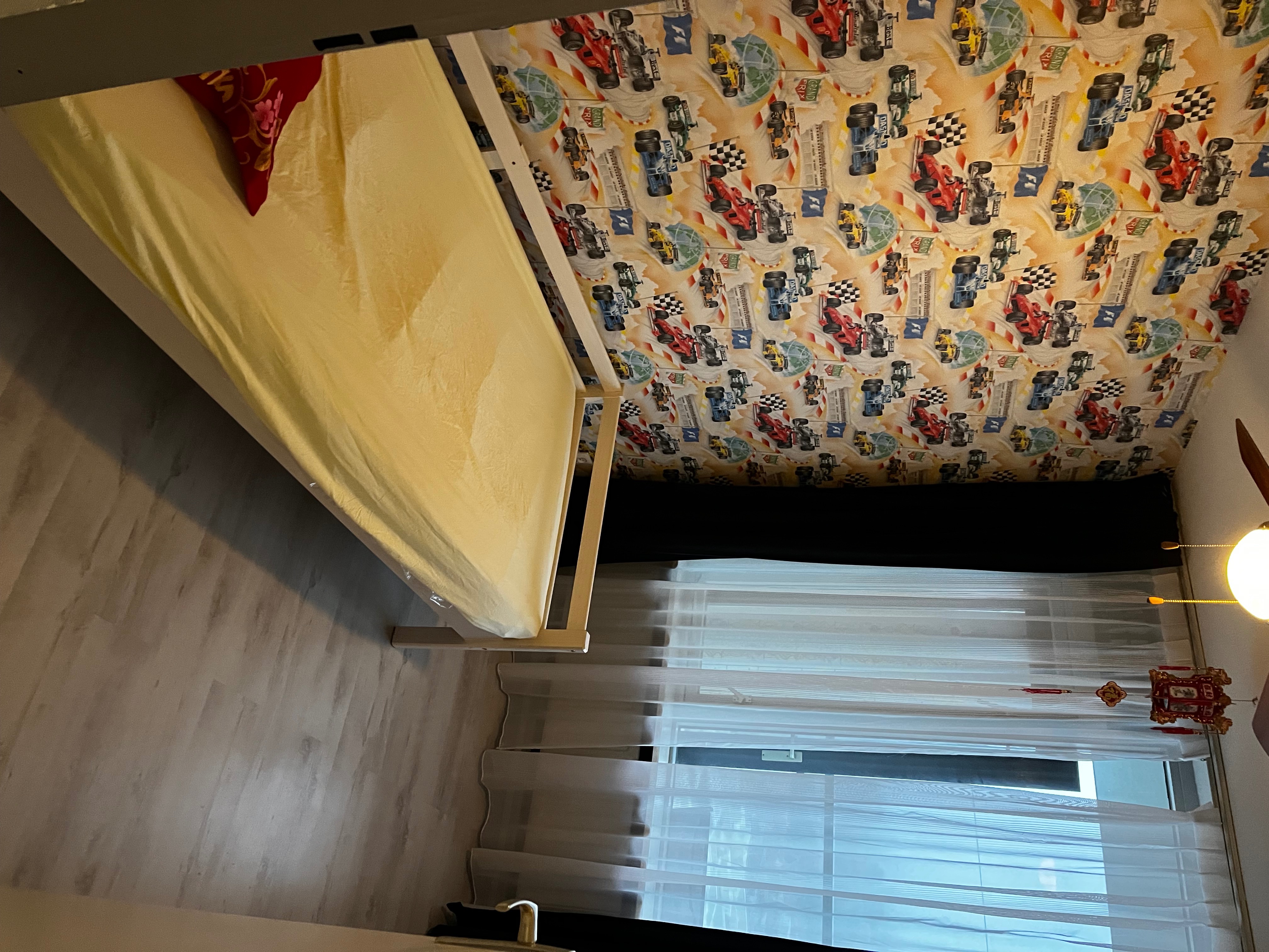 Apartment Strevelsweg in Rotterdam