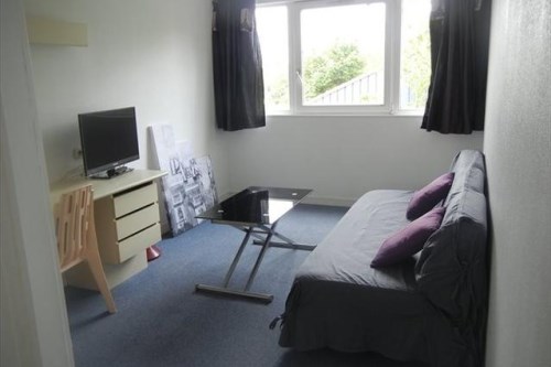 Kamer - Bert Haanstrakade/Amsterdam (€860.00/17.00m2)