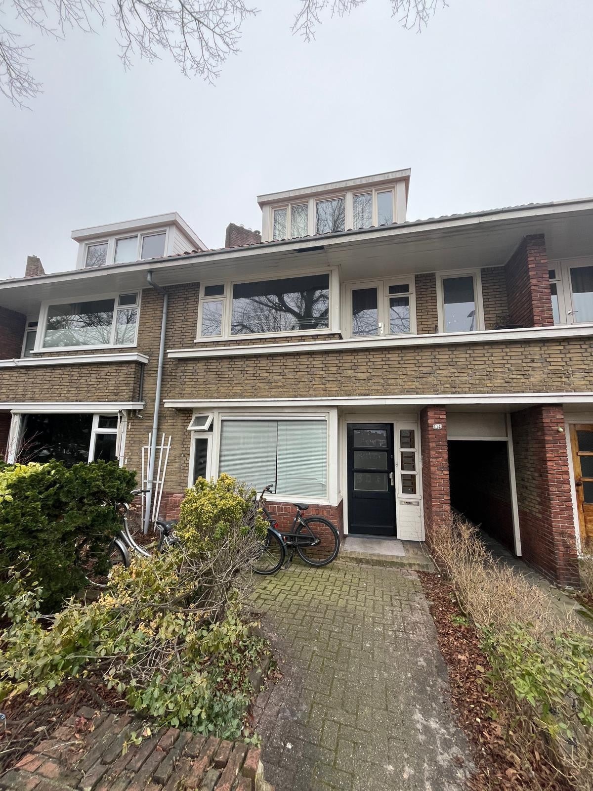 Kamer - Leeuwerikstraat/Leeuwarden (€340.00/16.00m2)