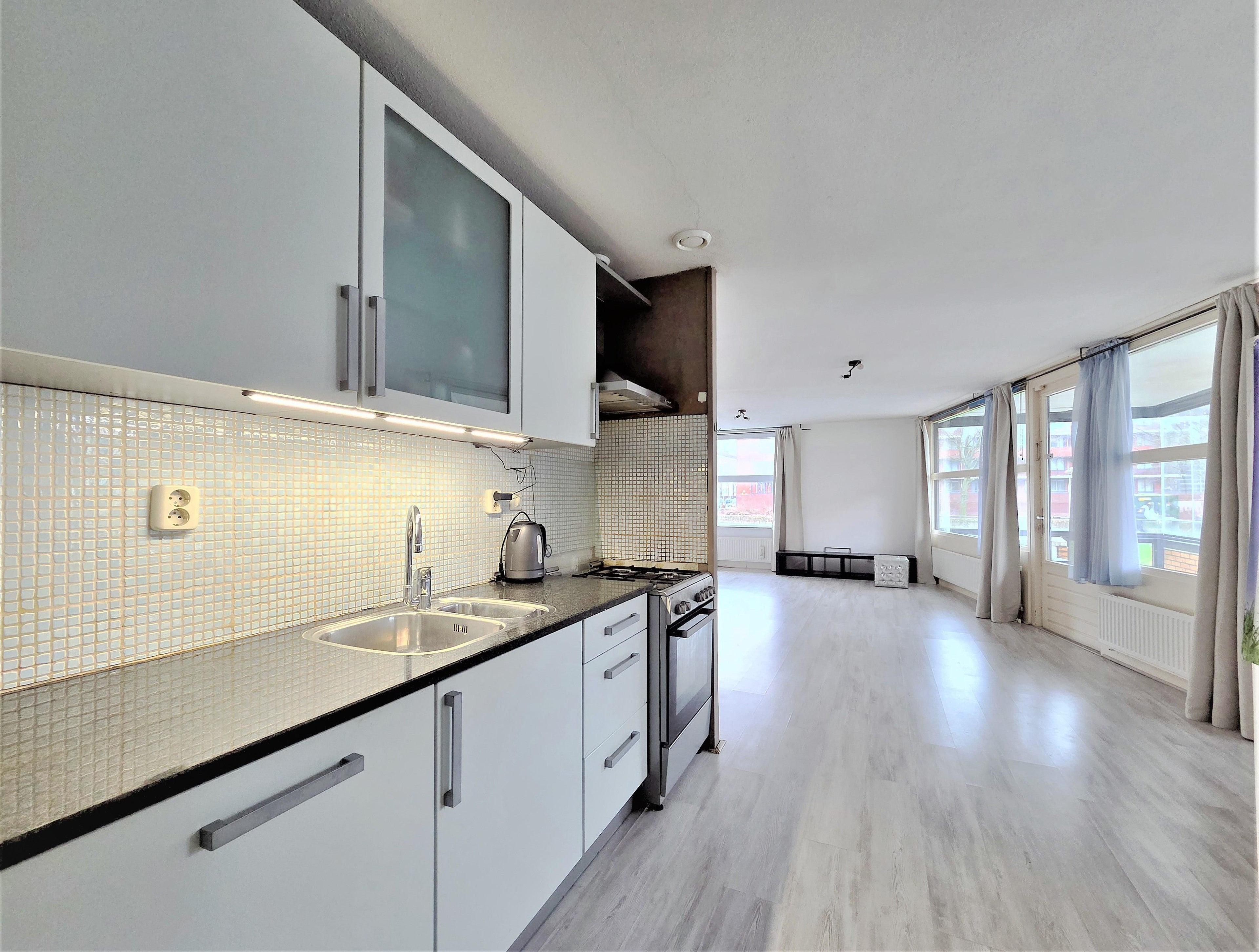 Huurwoning - Jan van Duivenvoordestraat/Amsterdam (€2250.00/104.00m2)