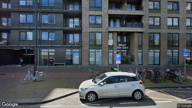 Appartement Bert Haanstrakade in Amsterdam