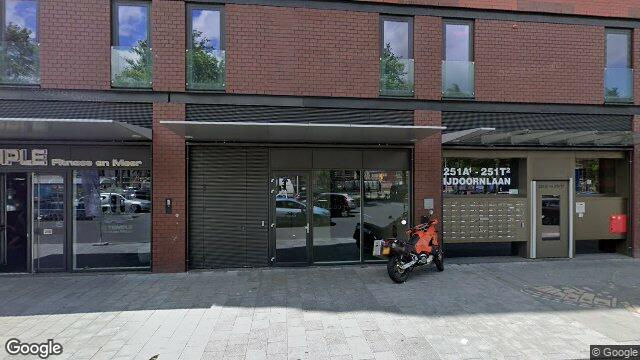 Apartment IJdoornlaan in Amsterdam