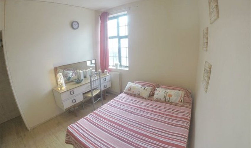 Kamer - Laan van Meerdervoort/Den Haag (€400.00/12.00m2)