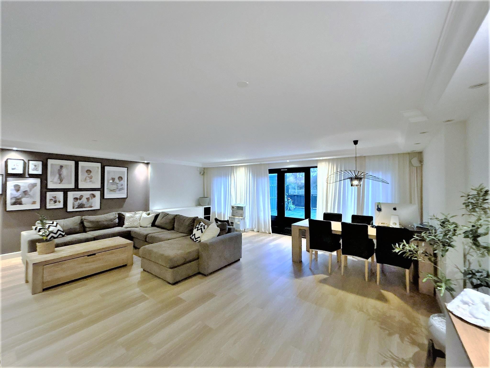 Huurwoning - Haya van Someren-Downerstraat/Amsterdam (€2450.00/165.00m2)