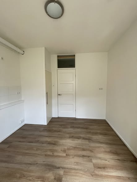 Kamer - Rivierenbuurt/RAI/Amsterdam (€845.00/12.00m2)