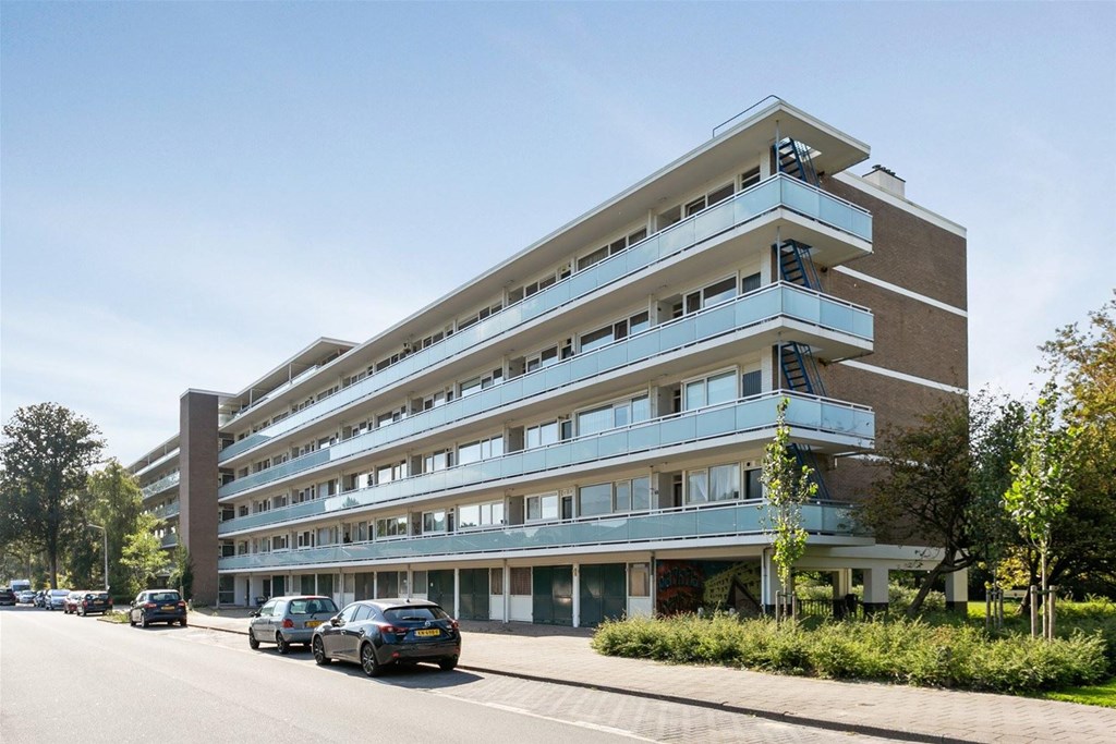 Apartment Maarten Lutherweg in Amstelveen
