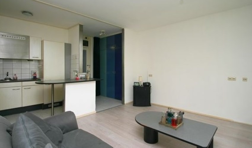 Kamer - Burgemeester de Vlugtlaan/Amsterdam (€655.00/26.00m2)