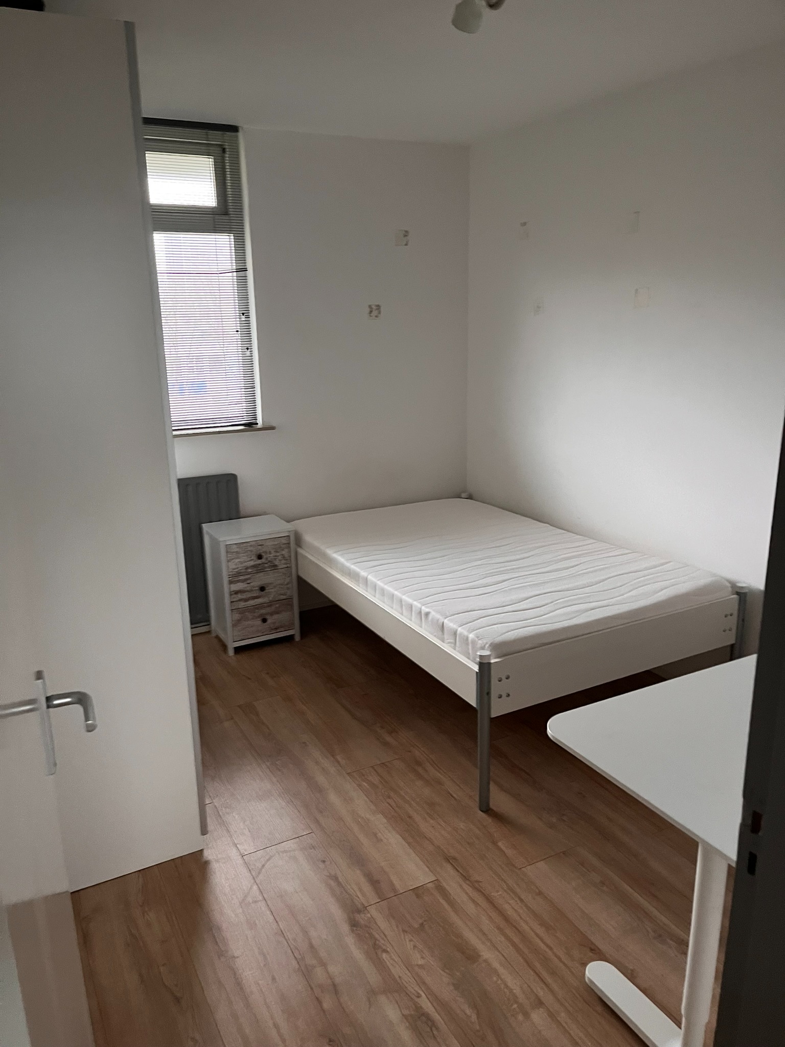 Kamer - Kennedylaan/Leiden (€495.00/14.00m2)