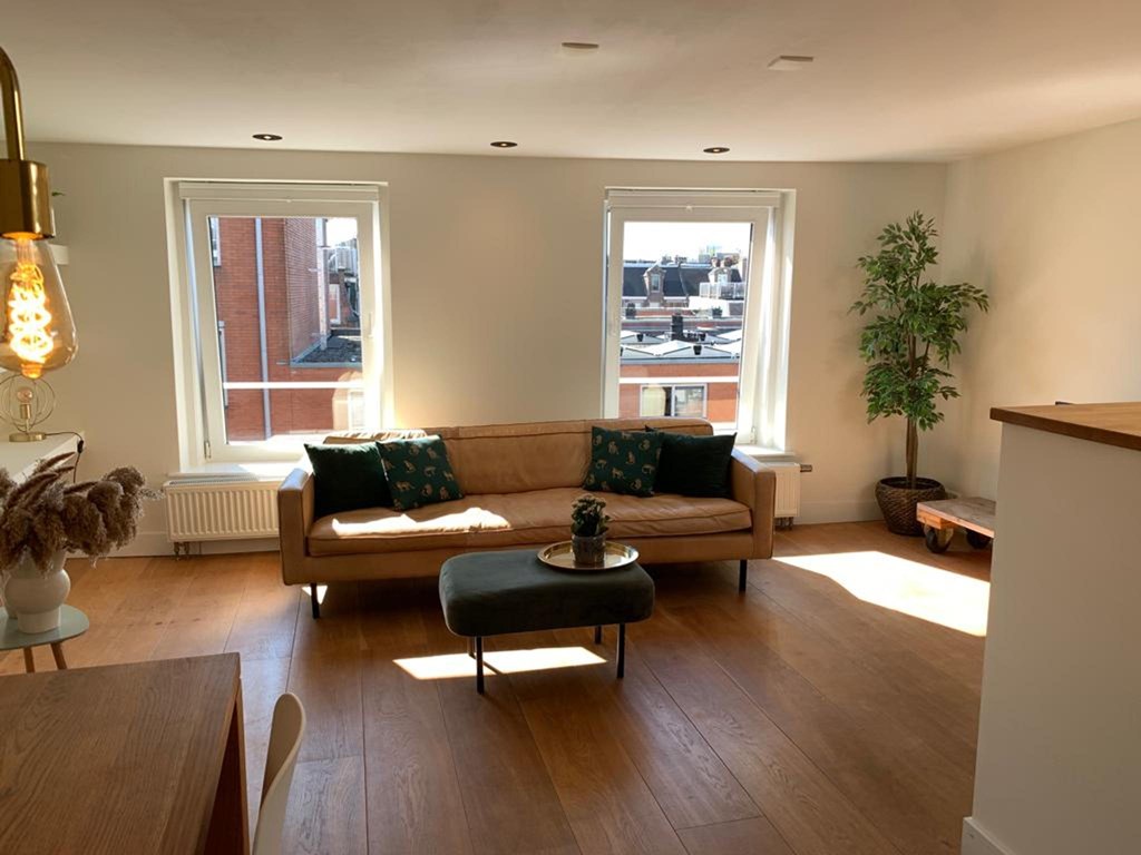 Appartement - Van Ostadestraat/Amsterdam (€2350.00/55.00m2)
