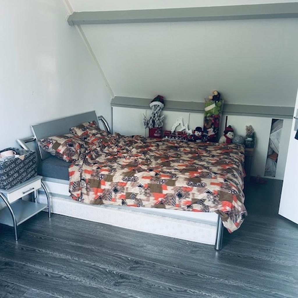 Kamer - Rivierlaan/Spijkenisse (€1250.00/35.00m2)