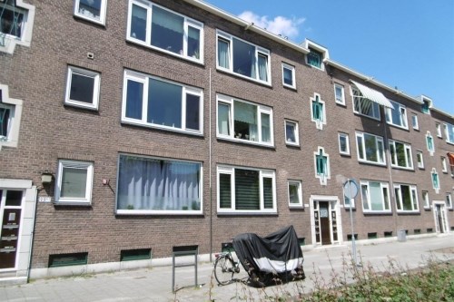 Apartment Dorpsweg in Rotterdam