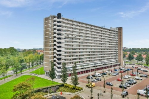 Apartment Burgemeester Hogguerstraat in Amsterdam