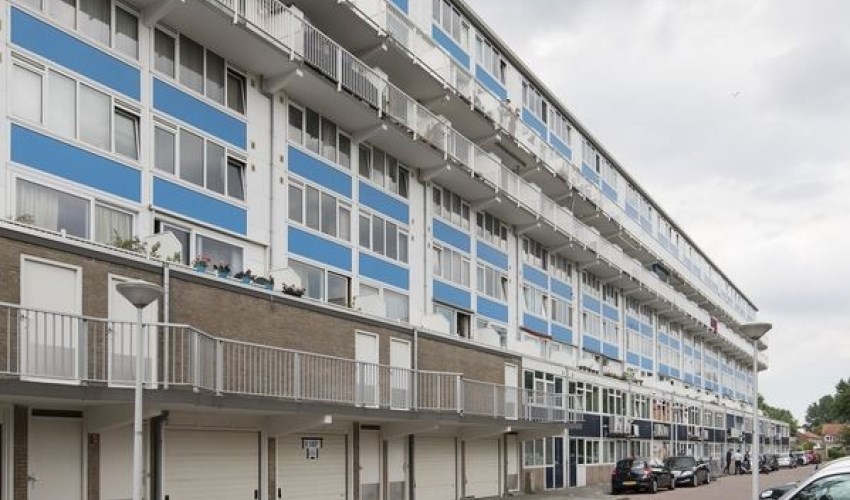 Appartement Pieter Calandlaan in Amsterdam